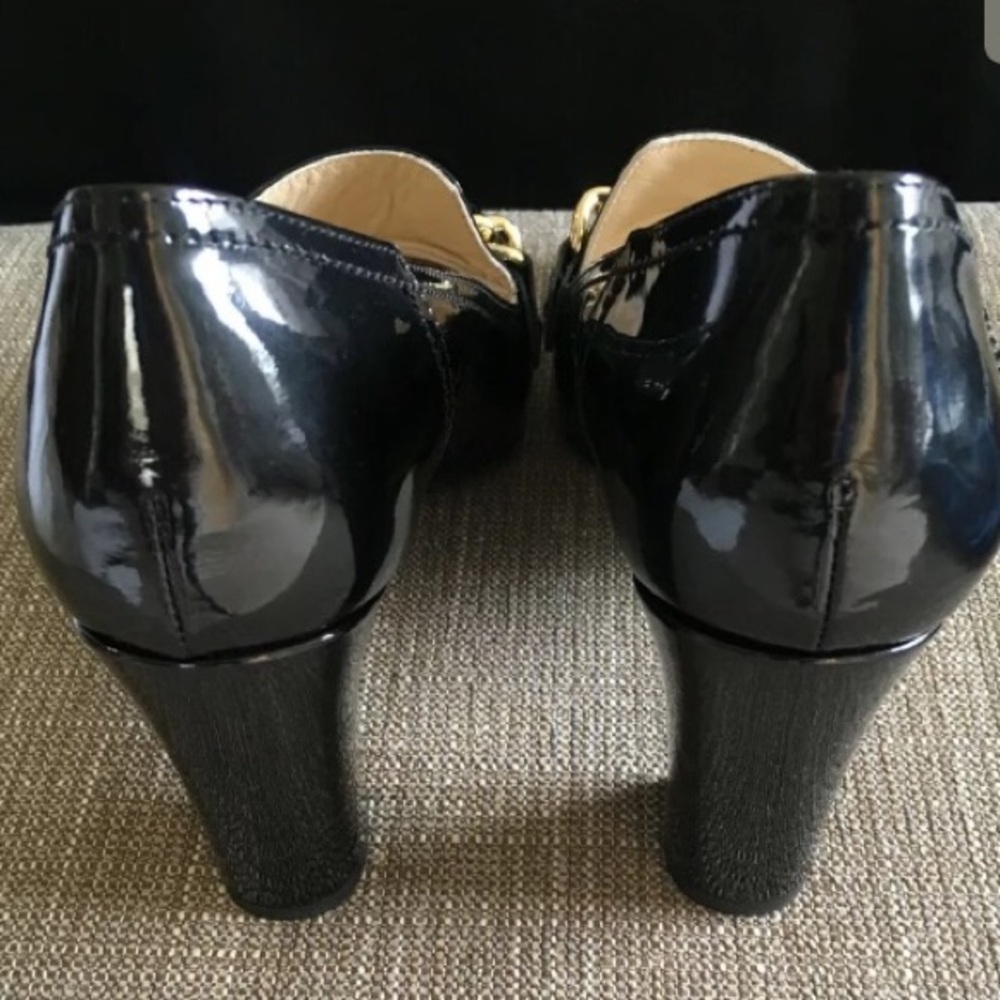 NEW Bruno Magli PETRA Chain Patent Pumps 39EUR - Picture 8 of 8